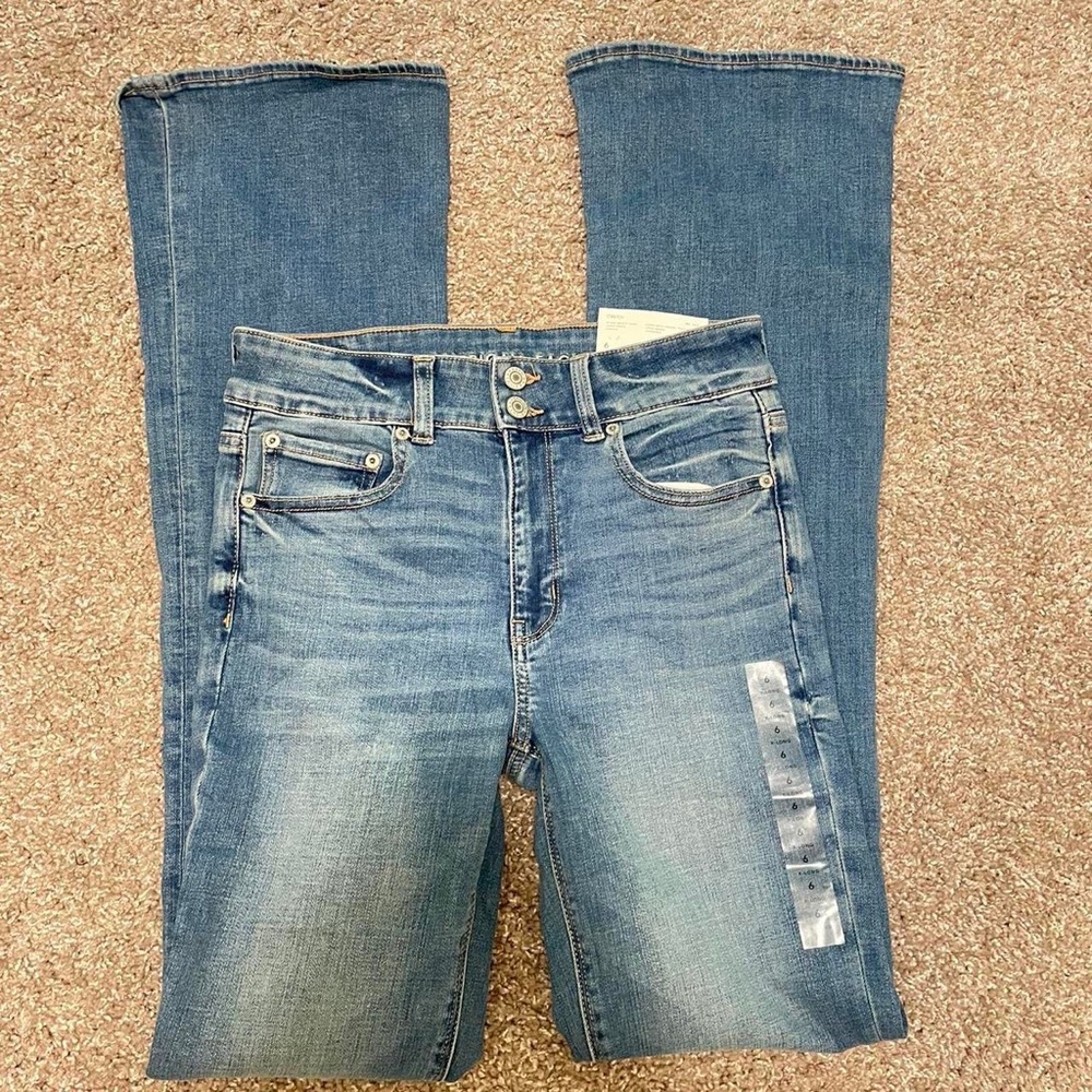 American eagle mid rise bootcut jeans
